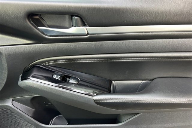 Used 2023 Nissan Altima 2.5 SL image 22