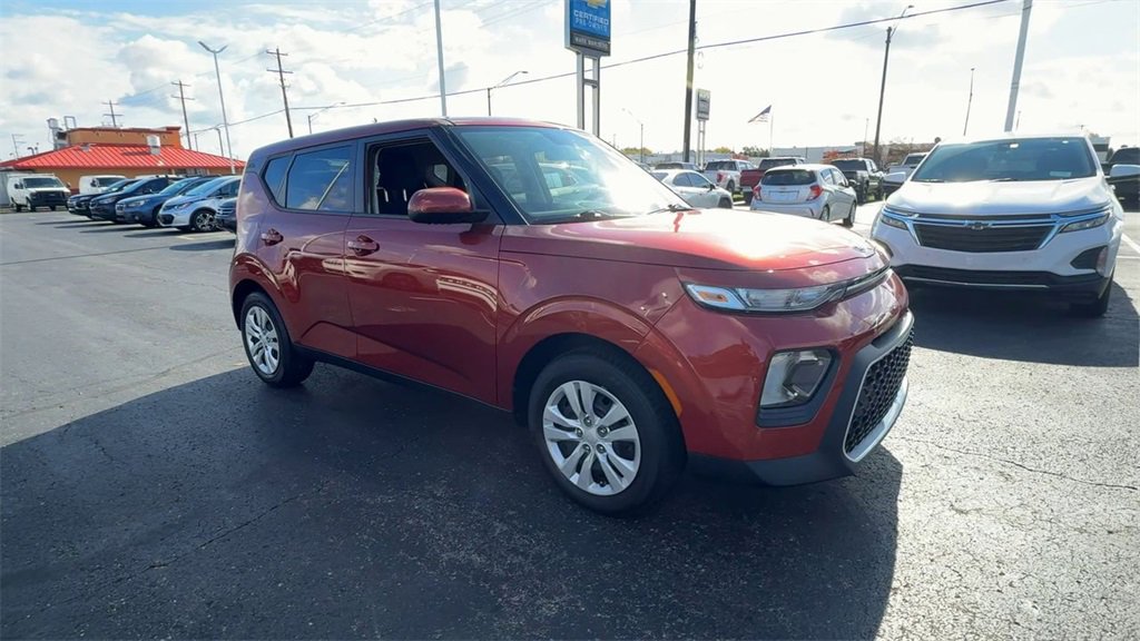 Used 2020 Kia Soul LX image 2