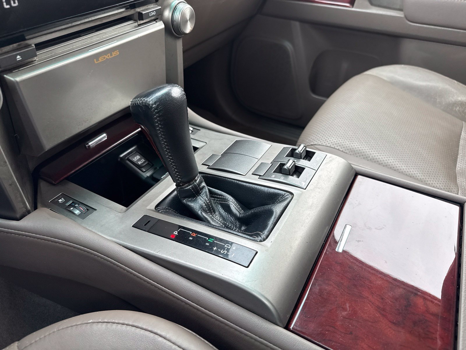 Used 2012 Lexus GX 460 w/ Comfort Plus Pkg AWD/4WD image 16