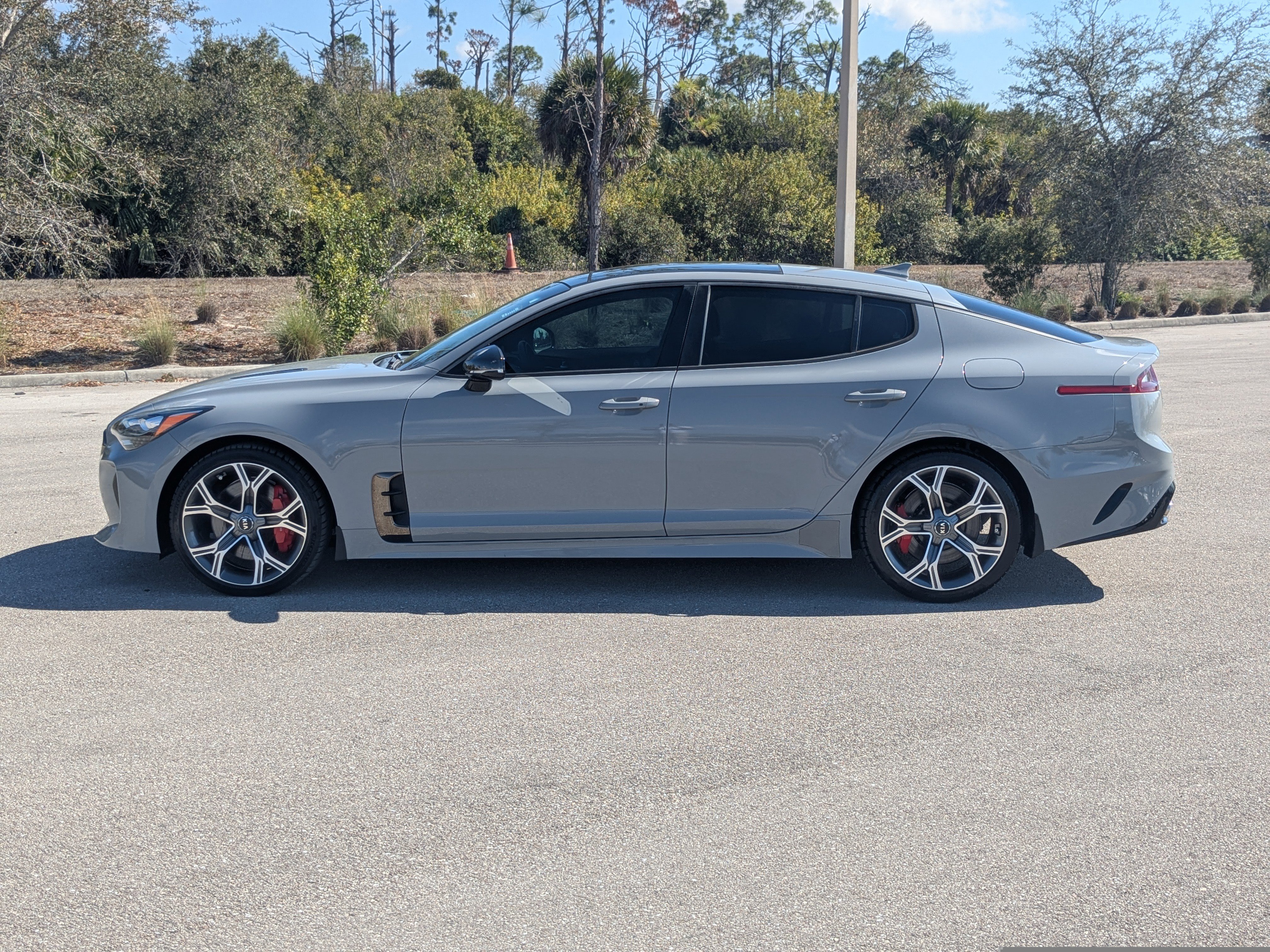 Certified 2020 Kia Stinger GT1 image 8