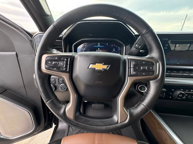 Used 2024 Chevrolet Silverado 2500 High Country w/ High Country Premium Package AWD/4WD image 23