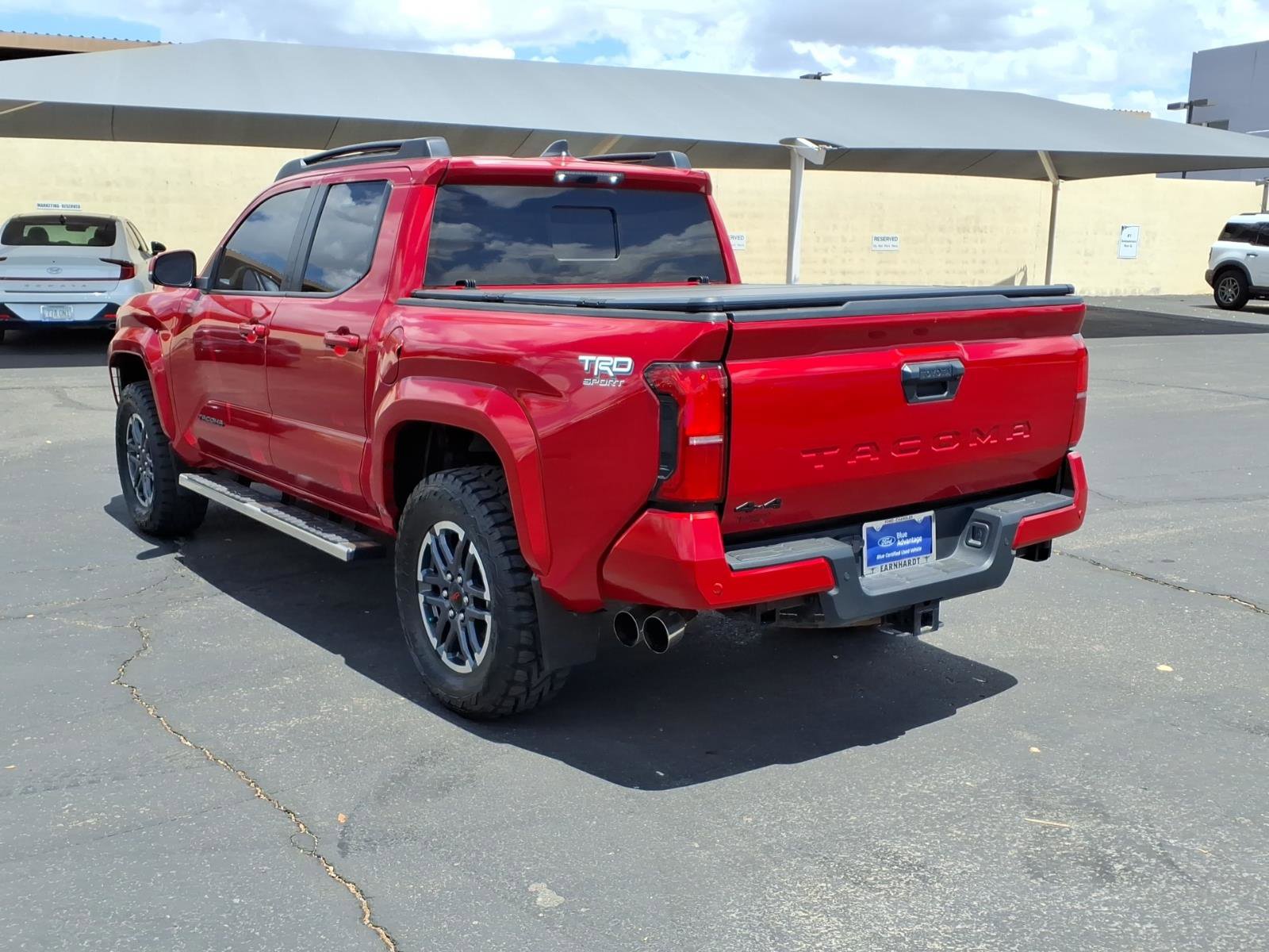 Used 2024 Toyota Tacoma TRD Sport w/ TRD Sport Upgrade Package AWD/4WD image 4