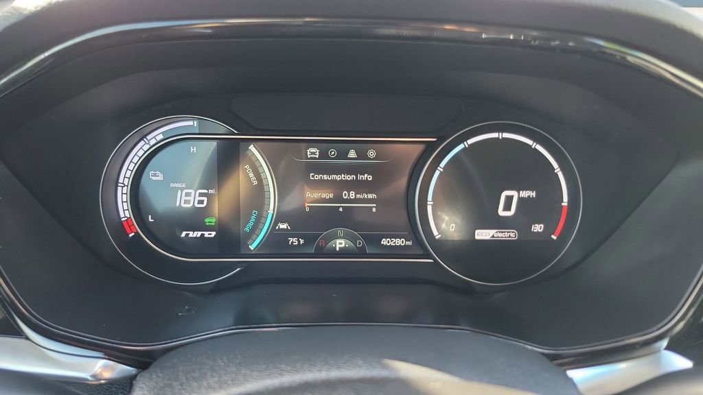 Used 2022 Kia Niro EX w/ Cold Weather Package FWD image 30