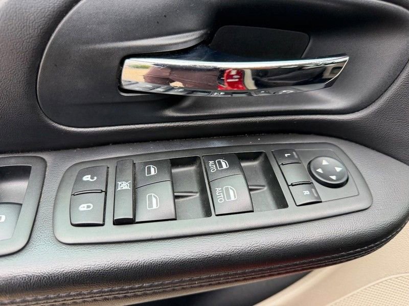 Used 2012 Dodge Grand Caravan Crew w/ Crew Value Pkg image 22