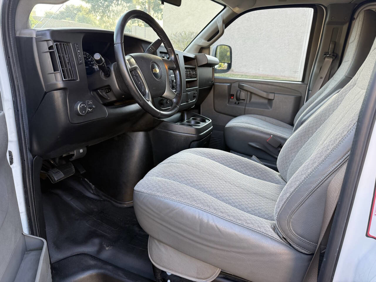 Used 2019 Chevrolet Express 2500 w/ Driver Convenience Package image 14