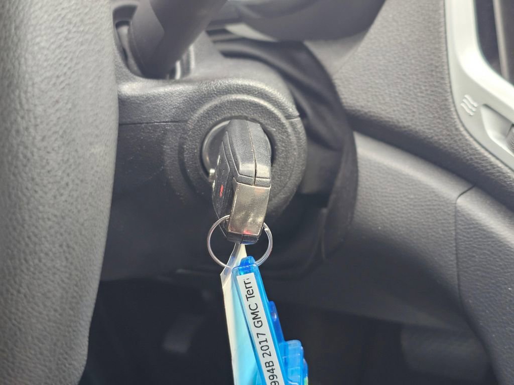 Used 2017 GMC Terrain SLE image 30