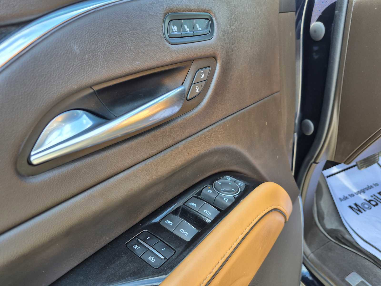 Used 2021 Cadillac Escalade ESV Premium Luxury w/ Driver Assist Tech Package AWD/4WD image 15