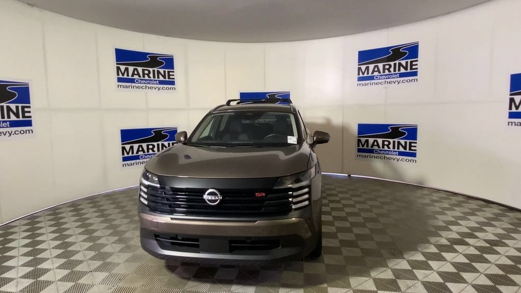 Used 2025 Nissan Kicks SR FWD image 5