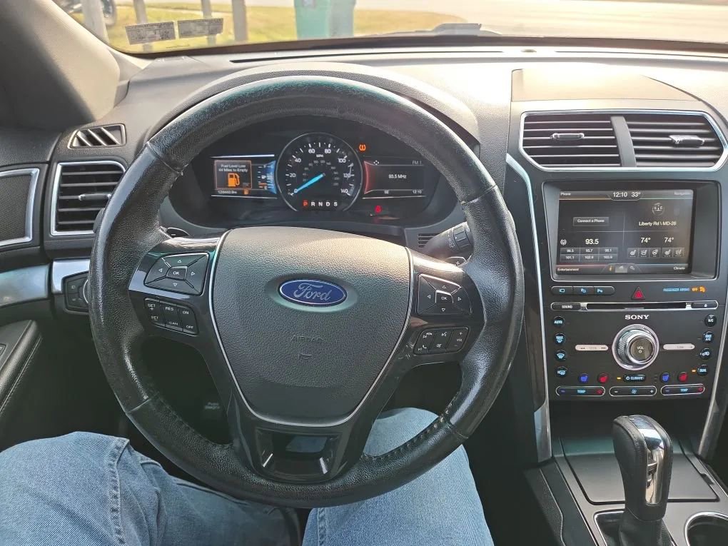 Used 2016 Ford Explorer Limited w/ Equipment Group 301A AWD/4WD image 12