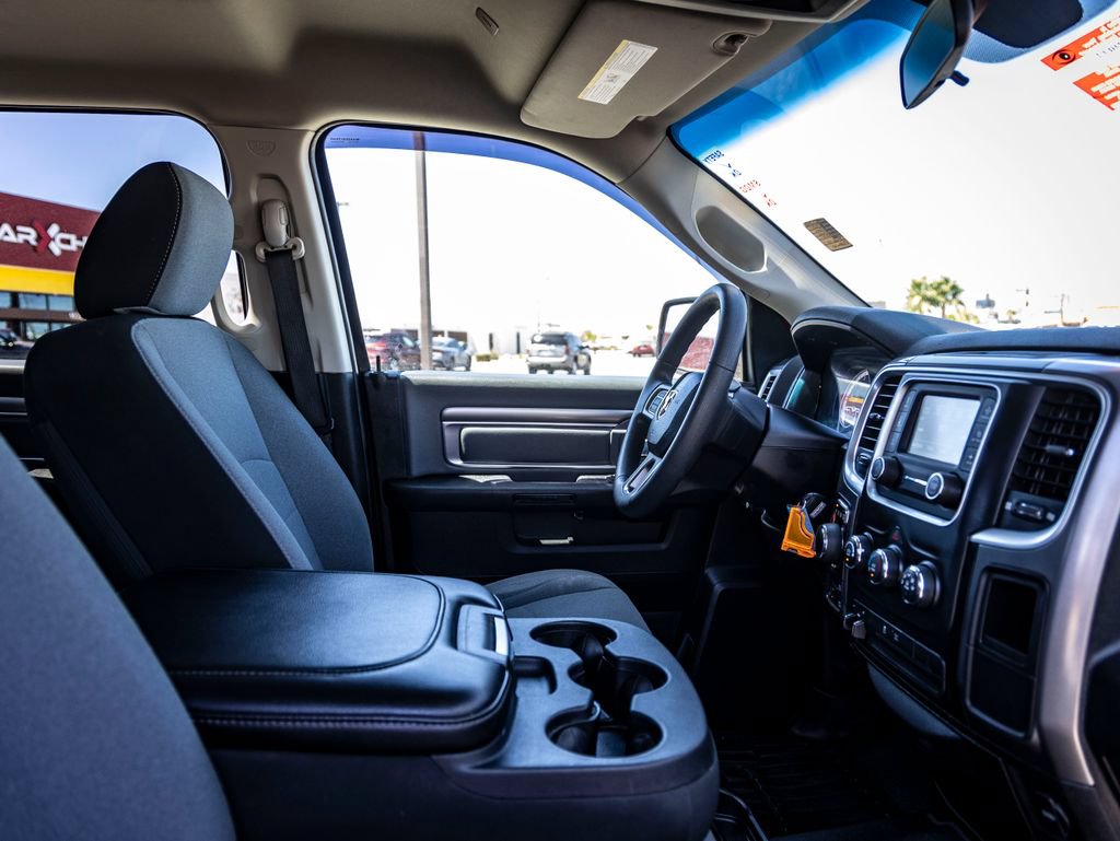Used 2021 RAM 1500 Classic SLT AWD/4WD image 29