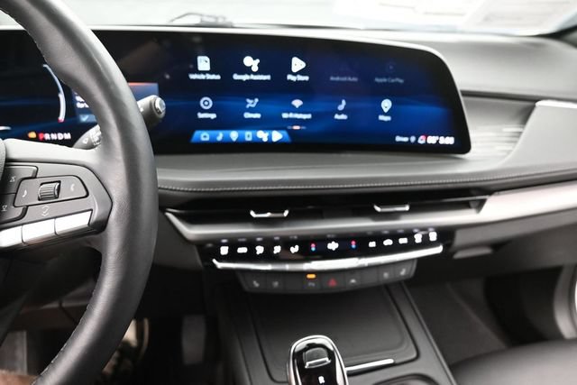 Certified 2024 Cadillac XT4 Premium Luxury AWD/4WD image 21