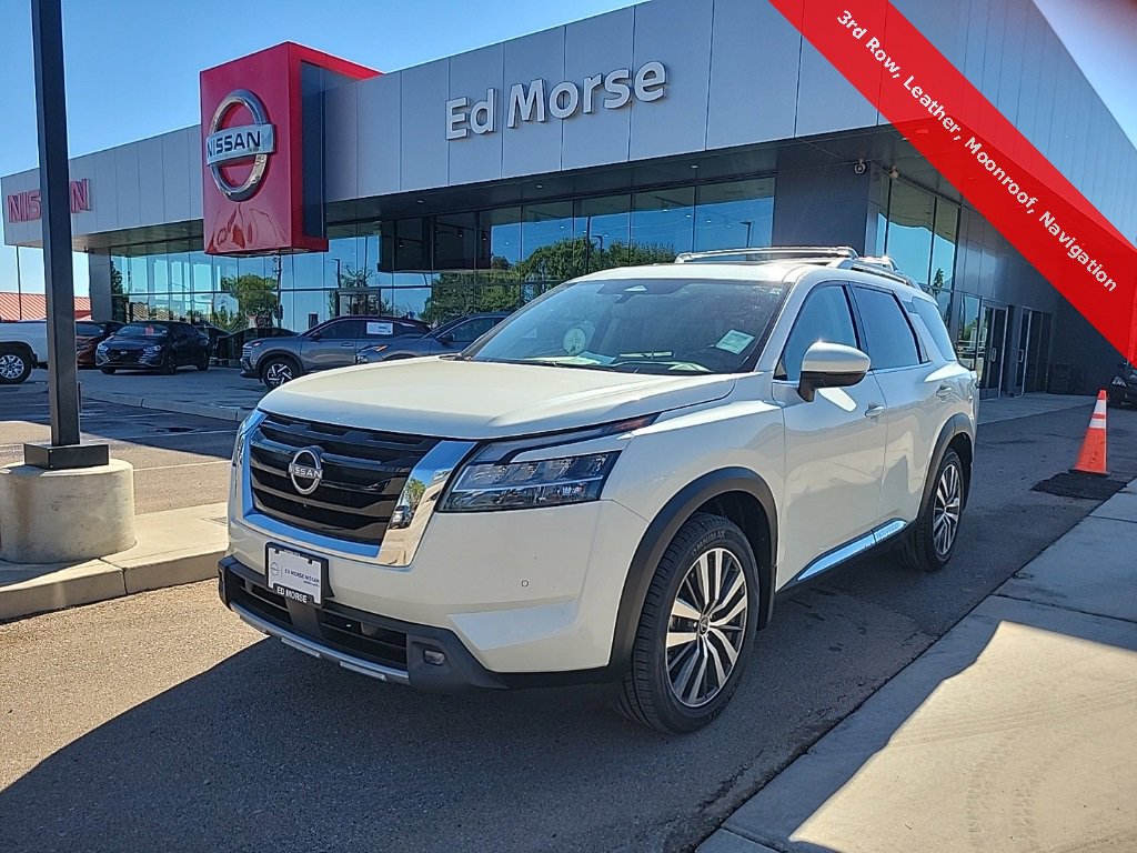 Used 2022 Nissan Pathfinder Platinum w/ Cargo Package