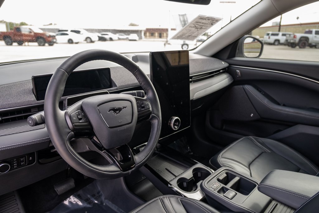 Used 2025 Ford Mustang Mach-E Premium image 15