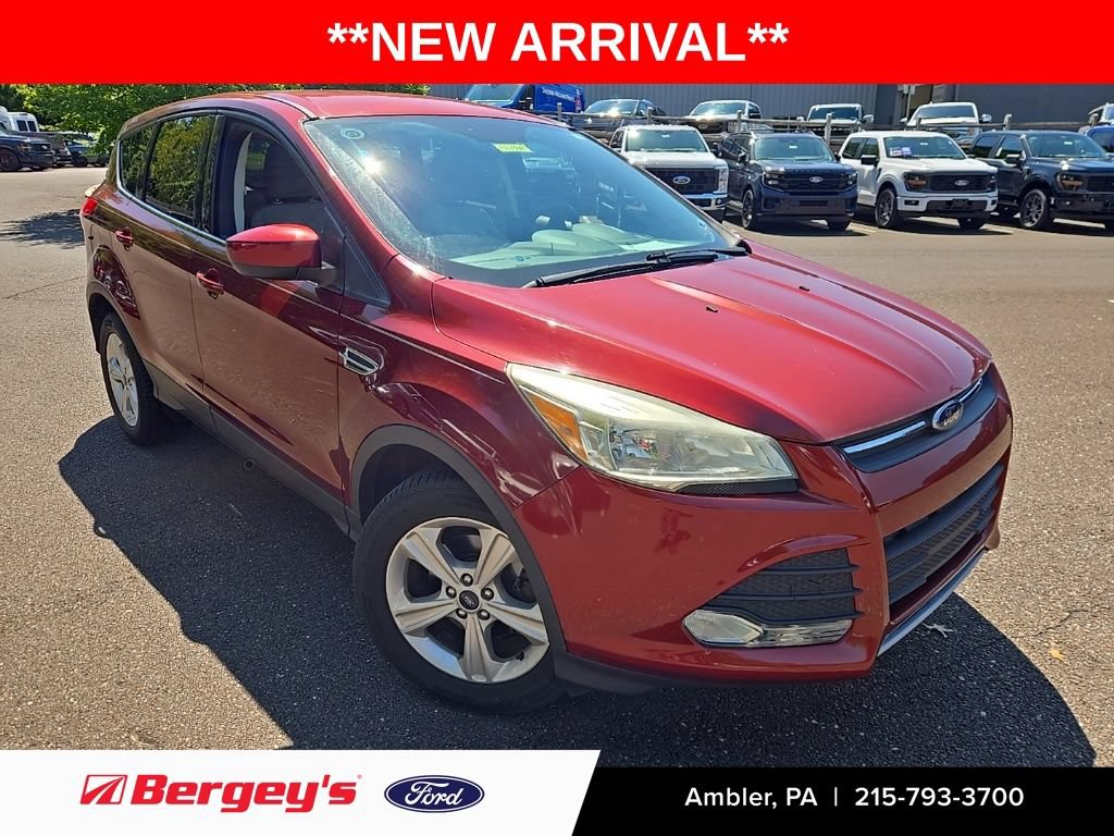 Used 2016 Ford Escape SE FWD video 1
