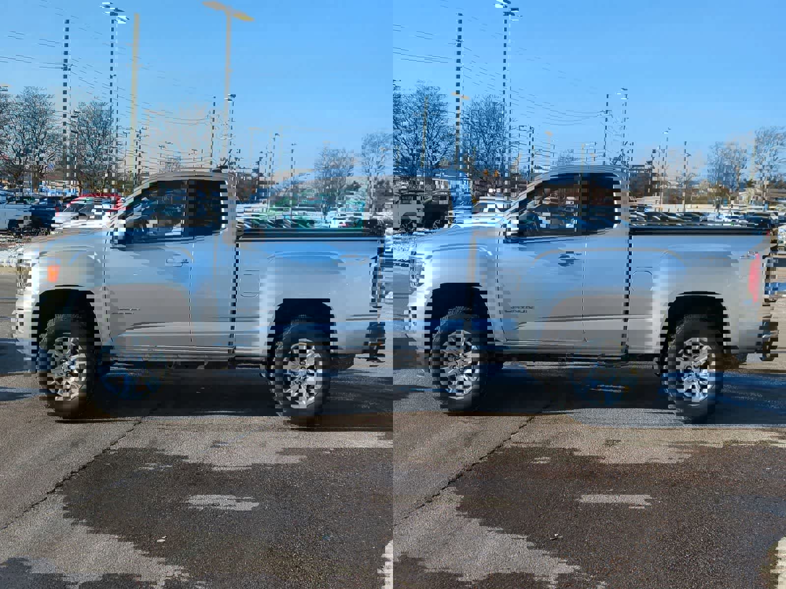 Used 2015 GMC Canyon SLE image 5