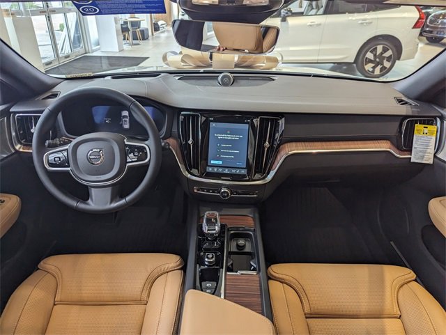 New 2026 Volvo V60 B5 Cross Country Ultra w/ Protection Package Premier image 9