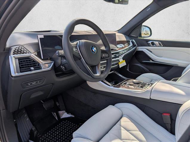 New 2026 BMW X5 xDrive50e w/ Premium Package image 4