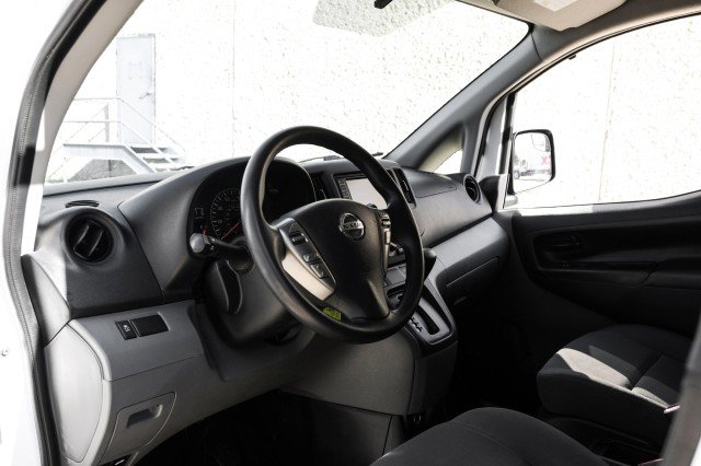 Used 2021 Nissan NV200 S image 2