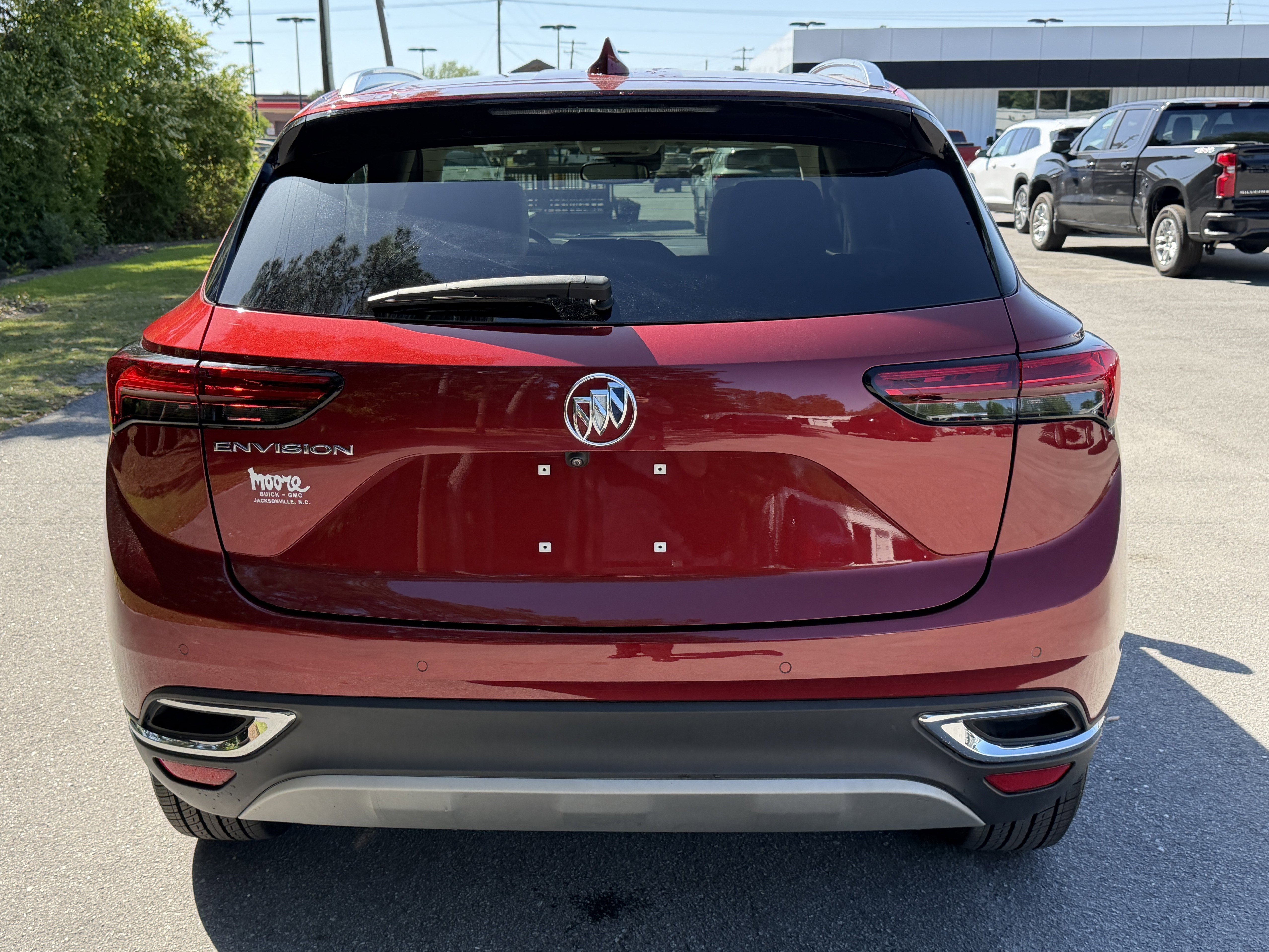 Used 2023 Buick Envision Preferred image 9