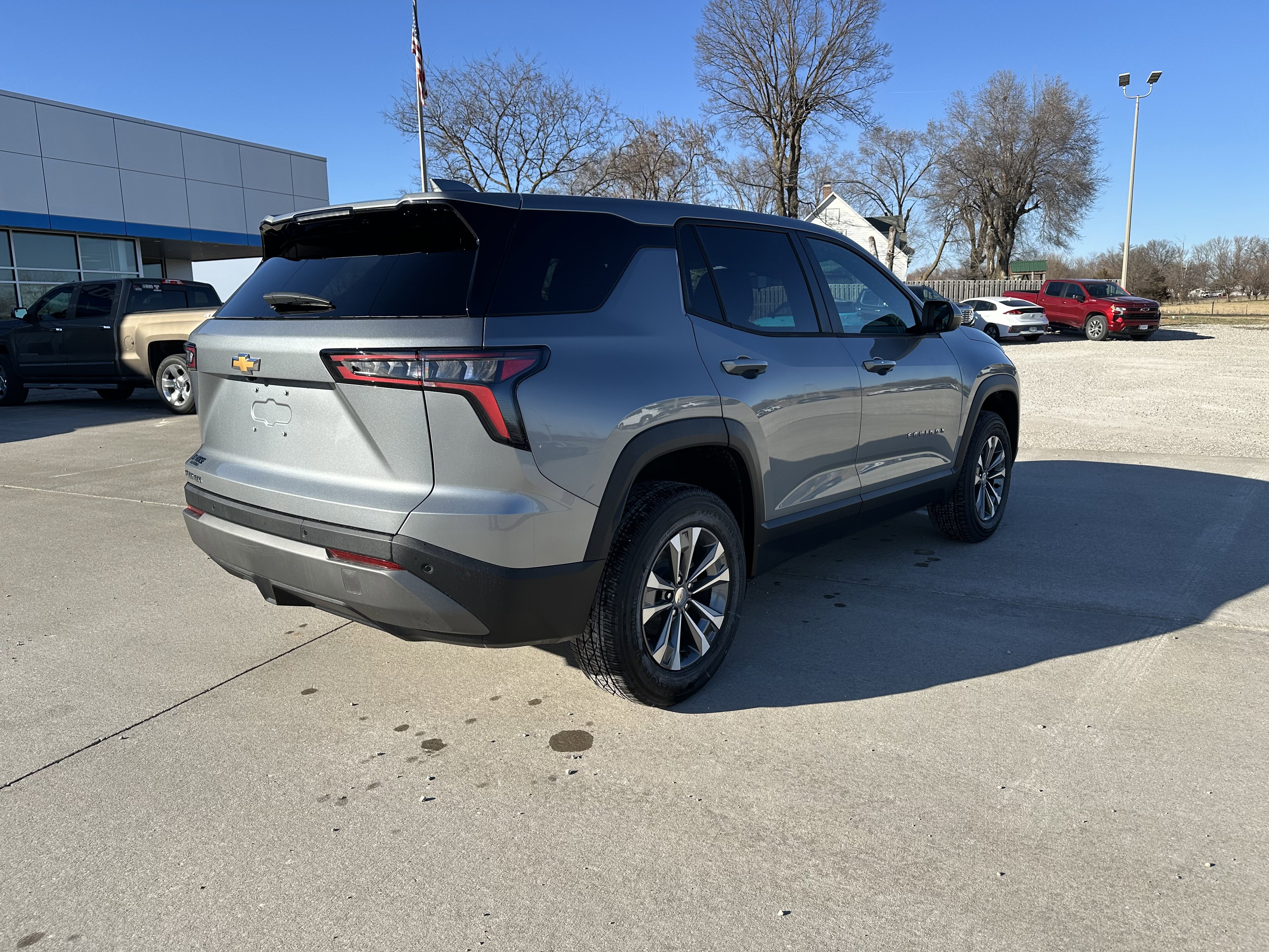 New 2026 Chevrolet Equinox LT image 7