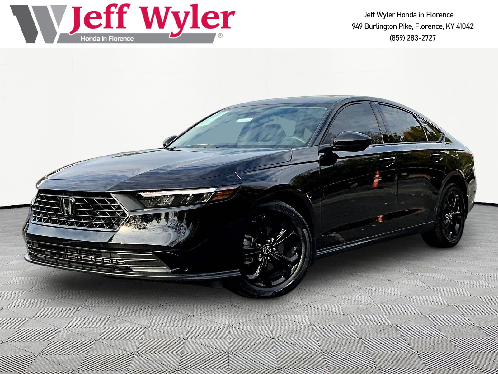 Used 2025 Honda Accord SE image 1