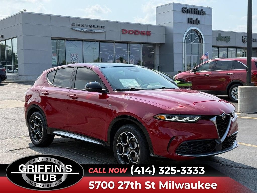 Used 2024 Alfa Romeo Tonale Ti AWD/4WD image 1