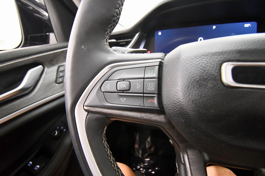 Used 2023 Jeep Grand Cherokee L Limited image 20