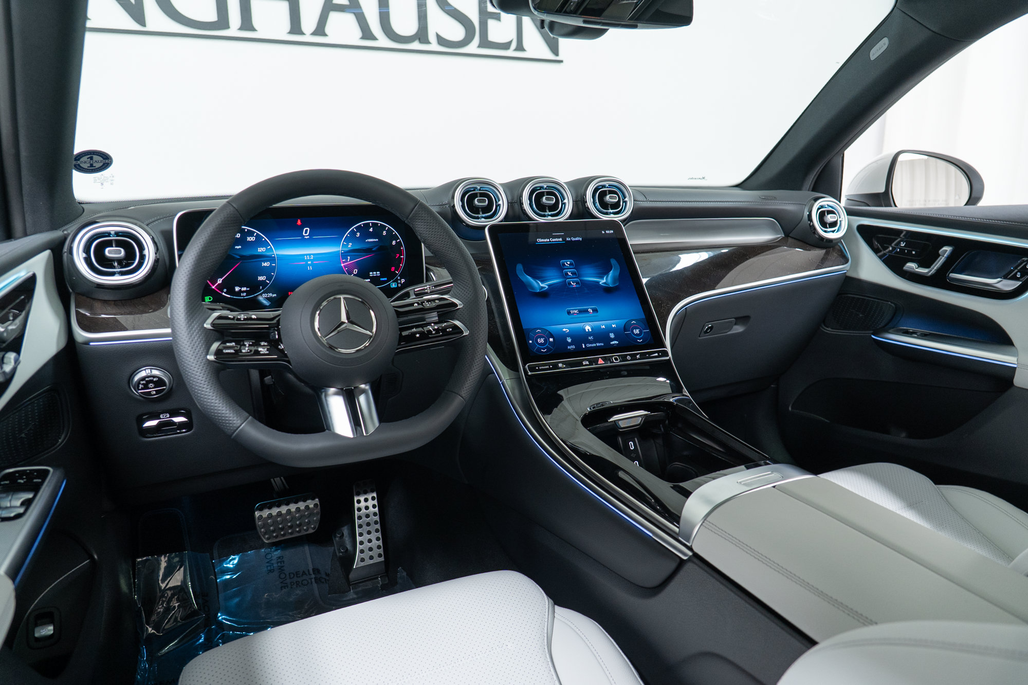 New 2027 Mercedes-Benz GLC 300 4MATIC image 16
