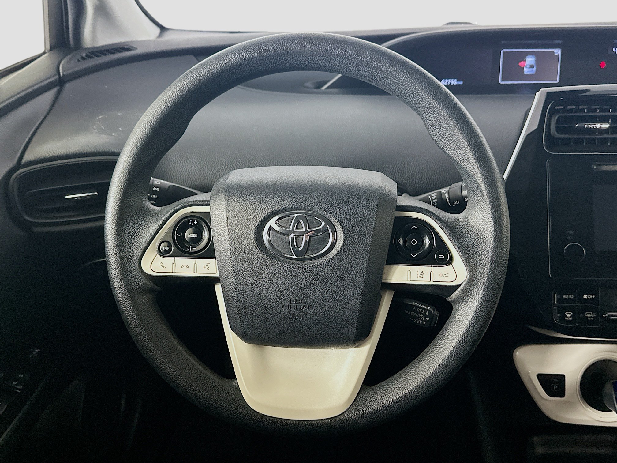 Used 2018 Toyota Prius Two w/ Prius Two Safety Plus Package FWD image 18