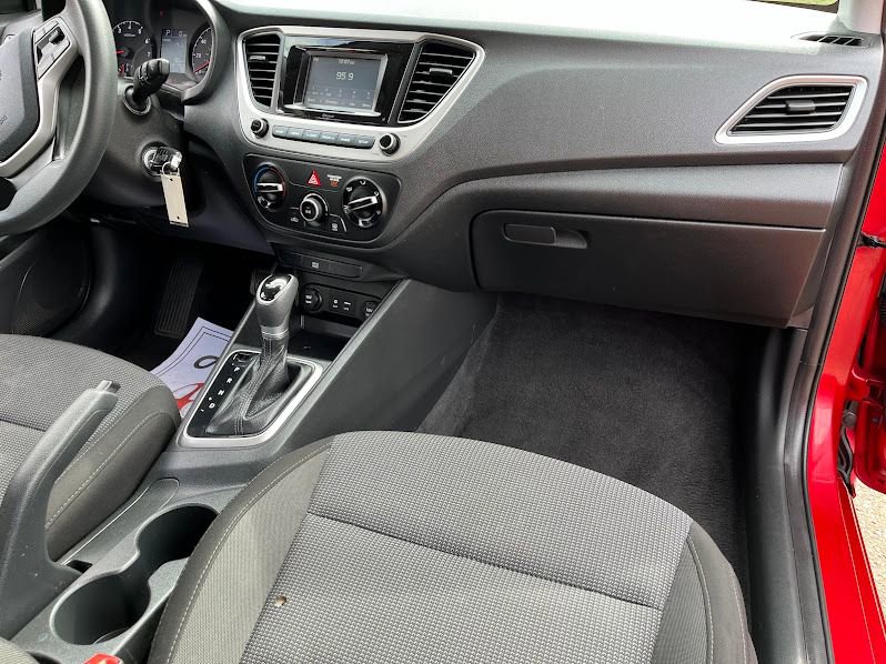 Used 2019 Hyundai Accent SE image 37