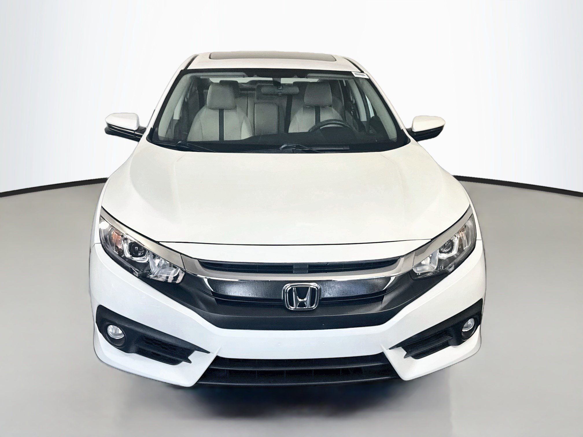 Used 2018 Honda Civic EX image 2