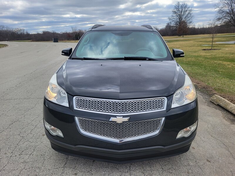 Used 2012 Chevrolet Traverse LT FWD image 4