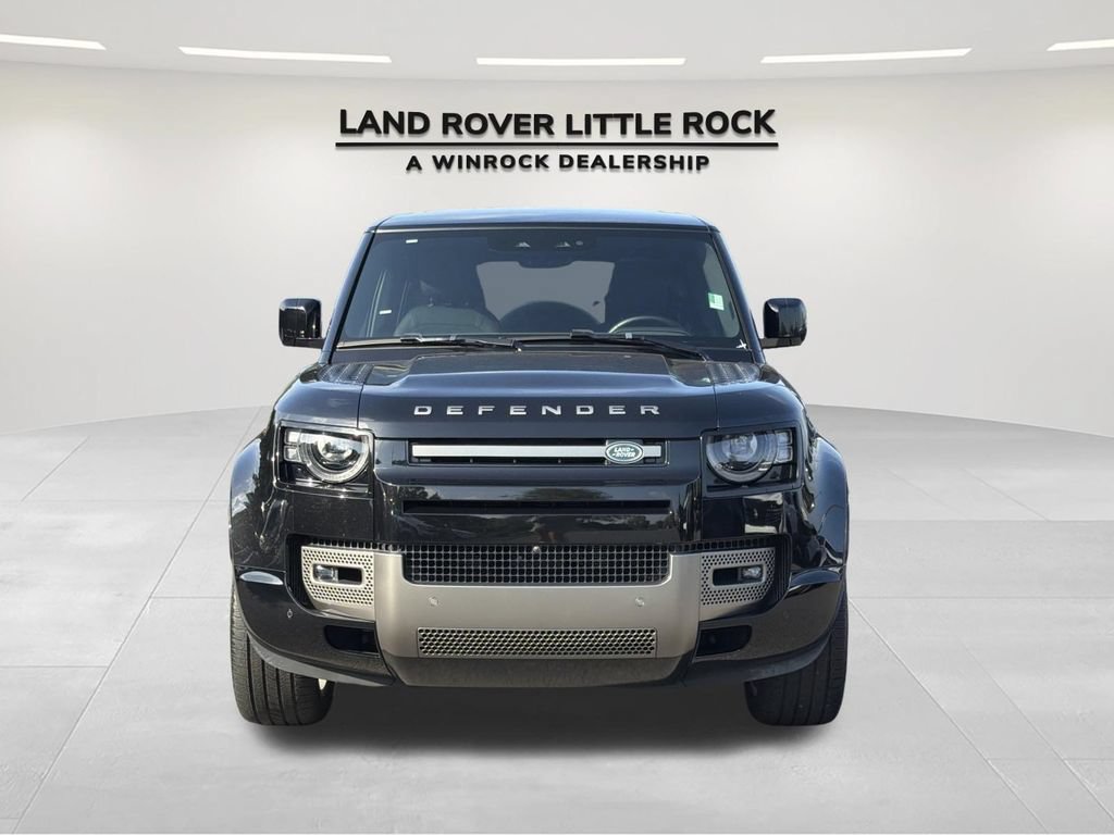 Used 2025 Land Rover Defender 110 X-Dynamic SE AWD/4WD image 8