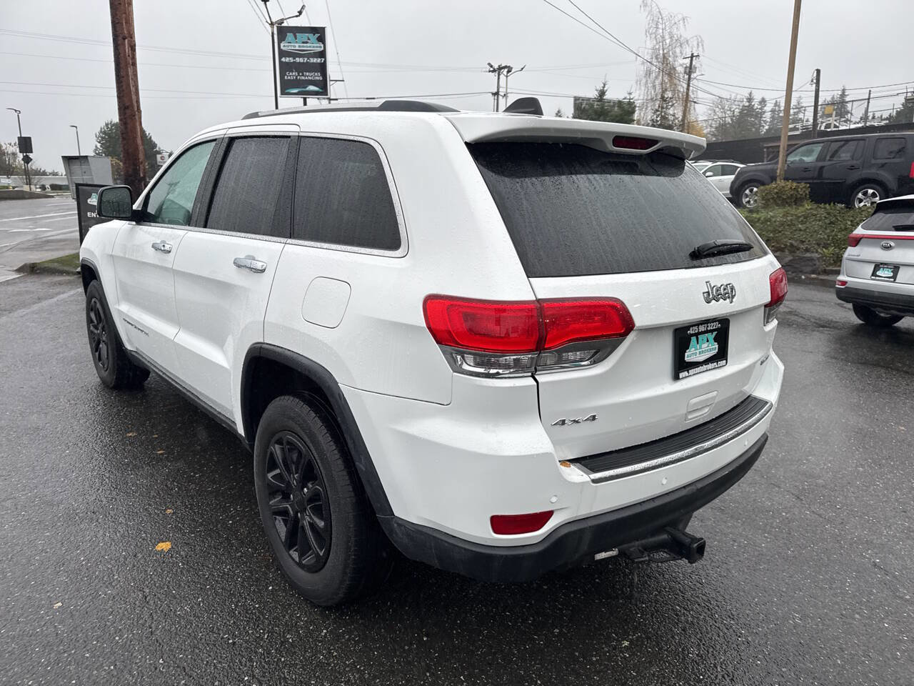 Used 2016 Jeep Grand Cherokee Limited AWD/4WD image 3