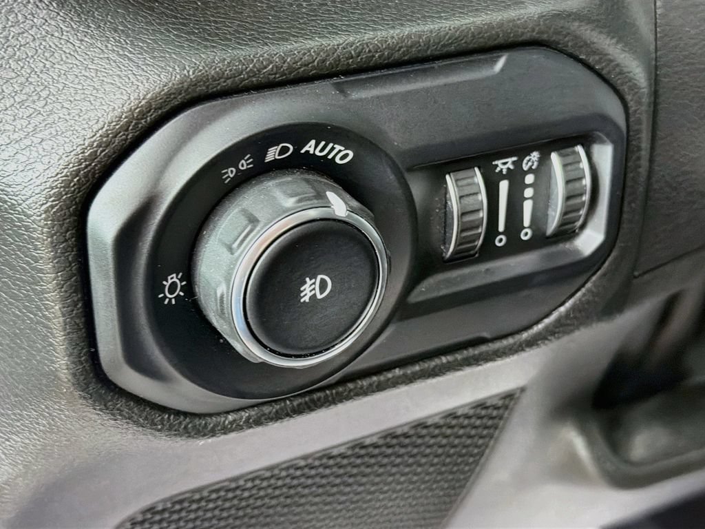 Used 2022 Jeep Wrangler Sport AWD/4WD image 10
