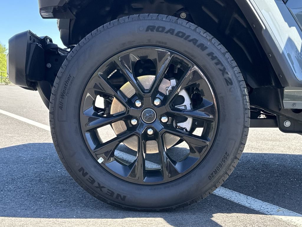 Certified 2025 Jeep Wrangler Unlimited Sahara w/ Safety Group AWD/4WD image 16