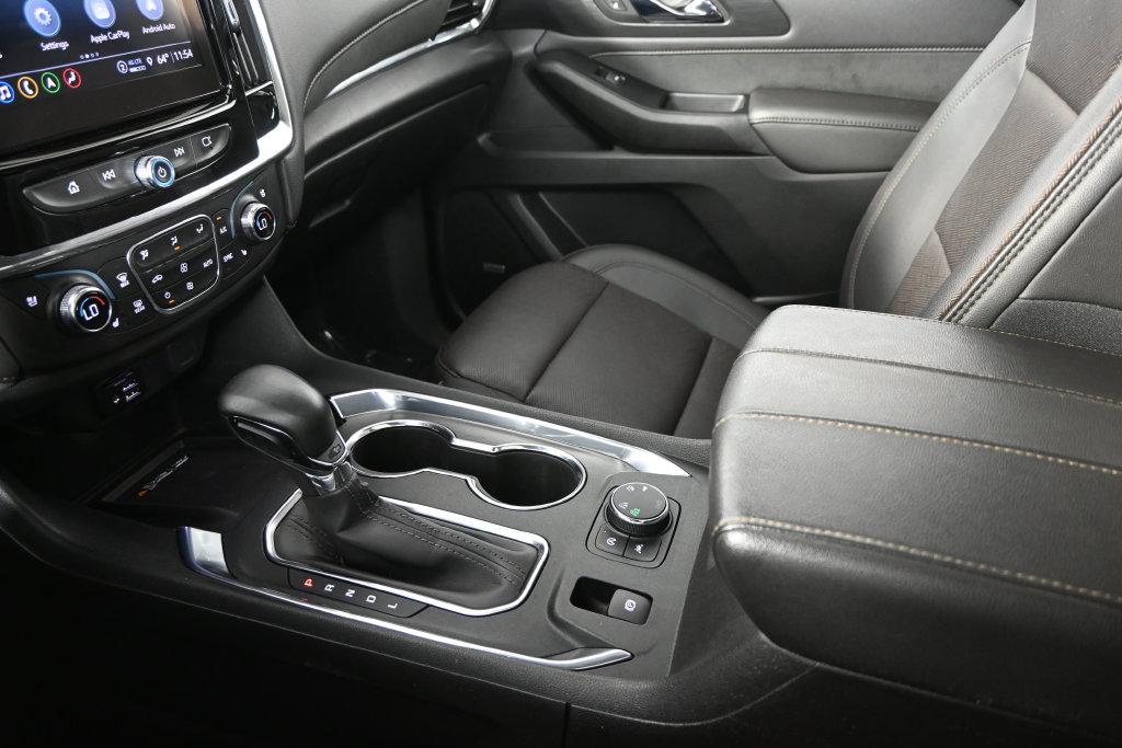 Used 2023 Chevrolet Traverse High Country w/ LPO, Floor Liner Package AWD/4WD image 35