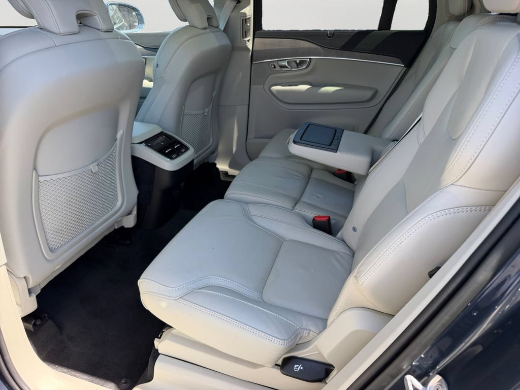 Certified 2023 Volvo XC90 B6 Ultimate AWD/4WD image 12
