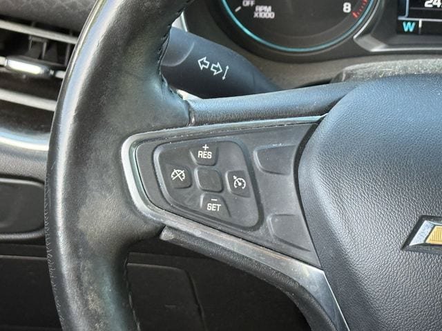 Used 2017 Chevrolet Malibu LT FWD image 13
