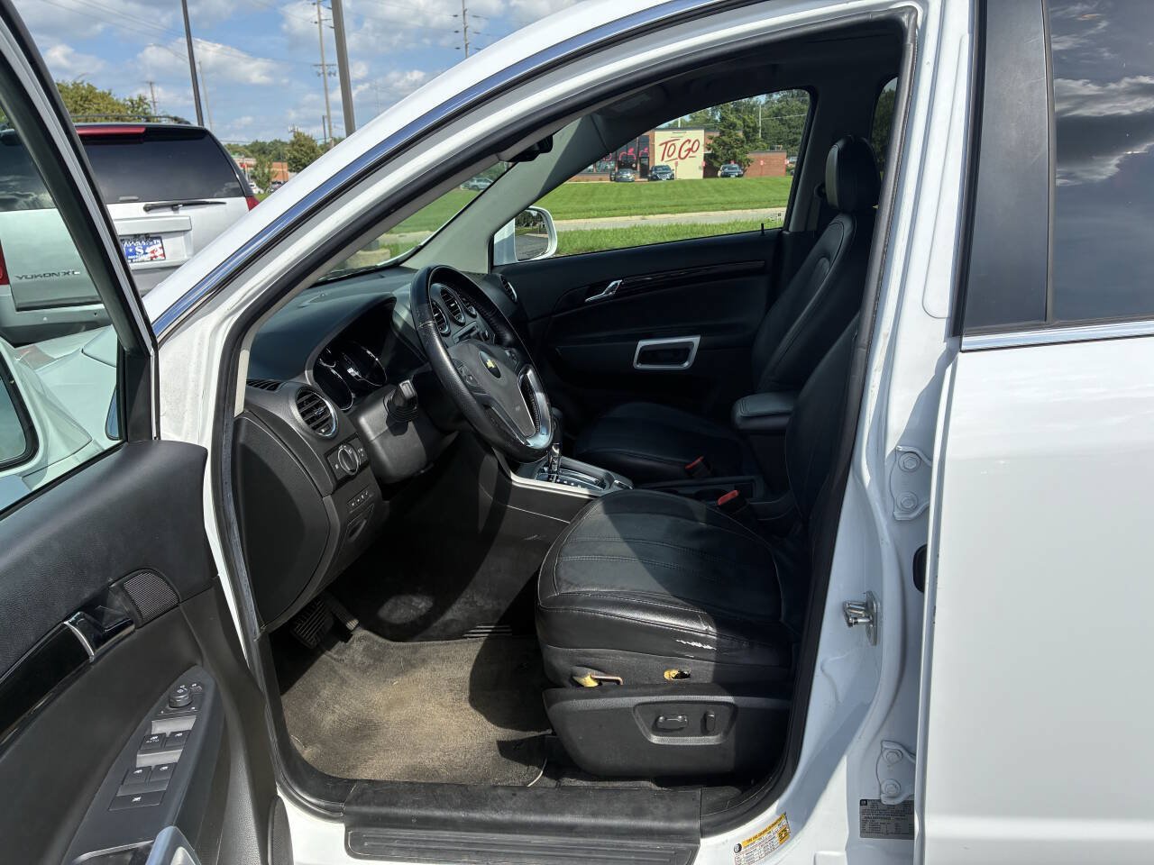 Used 2015 Chevrolet Captiva Sport LT w/ Convenience Package FWD image 10