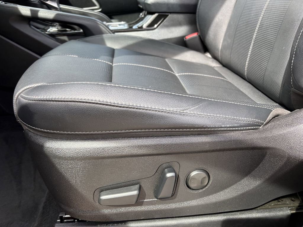 Used 2023 Kia Telluride EX image 13
