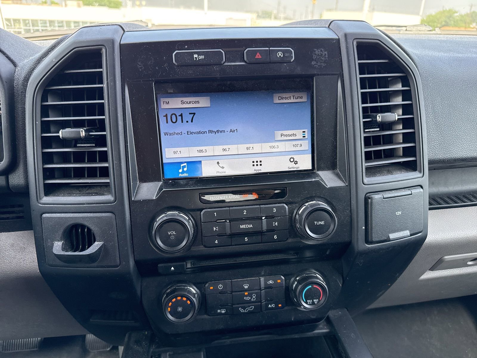 Used 2017 Ford F150 XL w/ Equipment Group 101A Mid RWD image 15