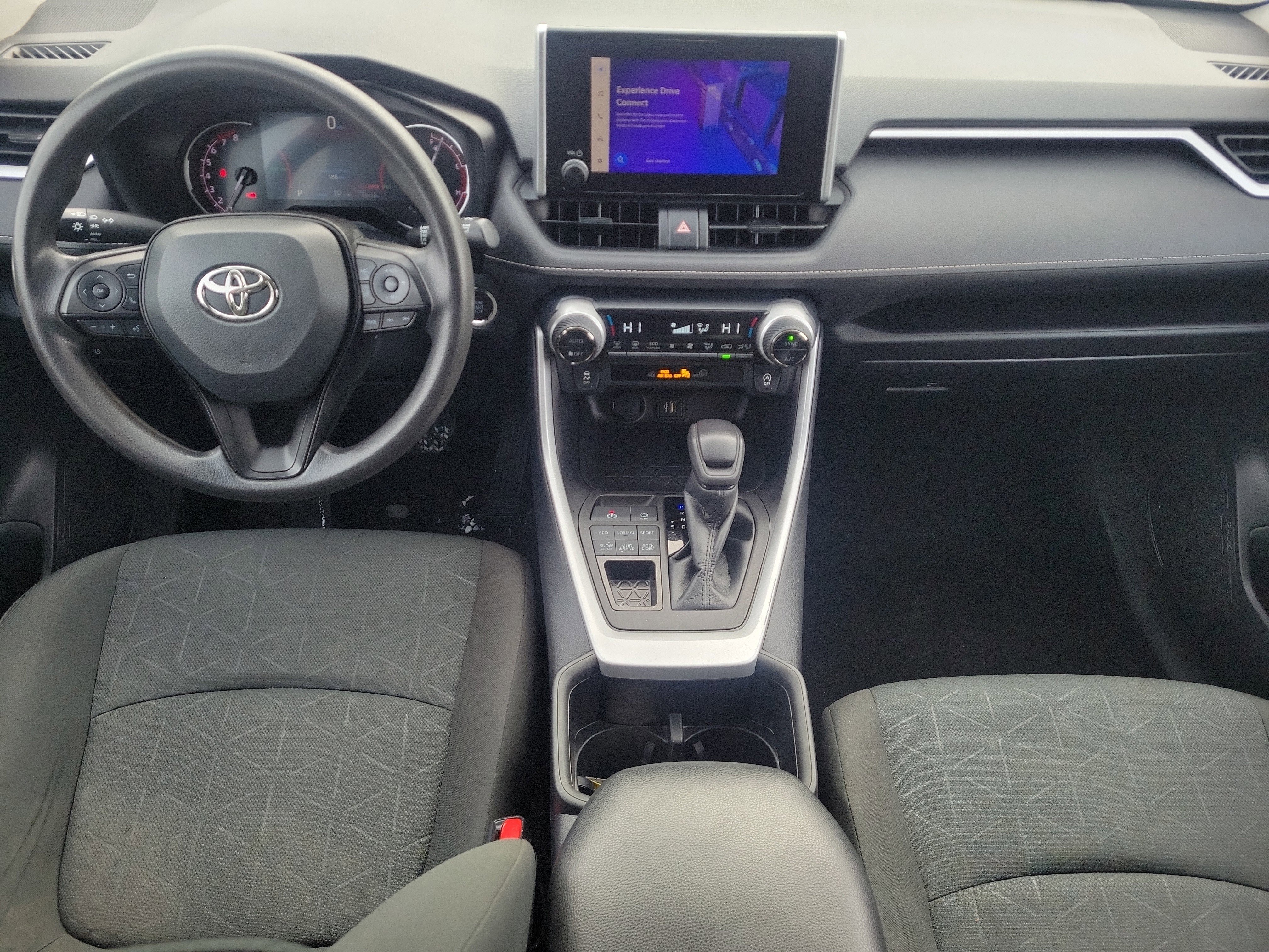 Used 2023 Toyota RAV4 XLE image 10