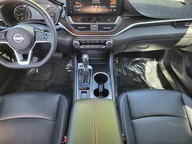 Certified 2024 Nissan Altima 2.5 SR w/ SR Premium Package AWD/4WD image 19