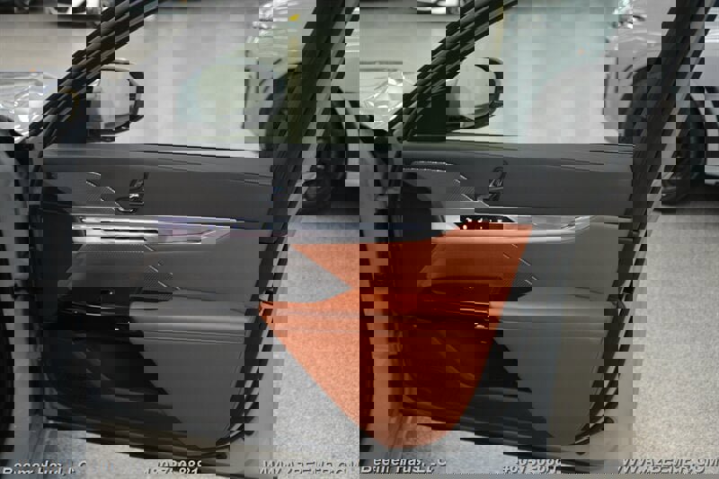 Used 2023 BMW 760i xDrive w/ Parking Assistance Package image 40