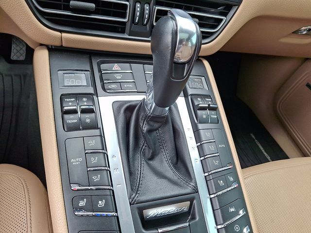 Used 2021 Porsche Macan AWD/4WD image 22