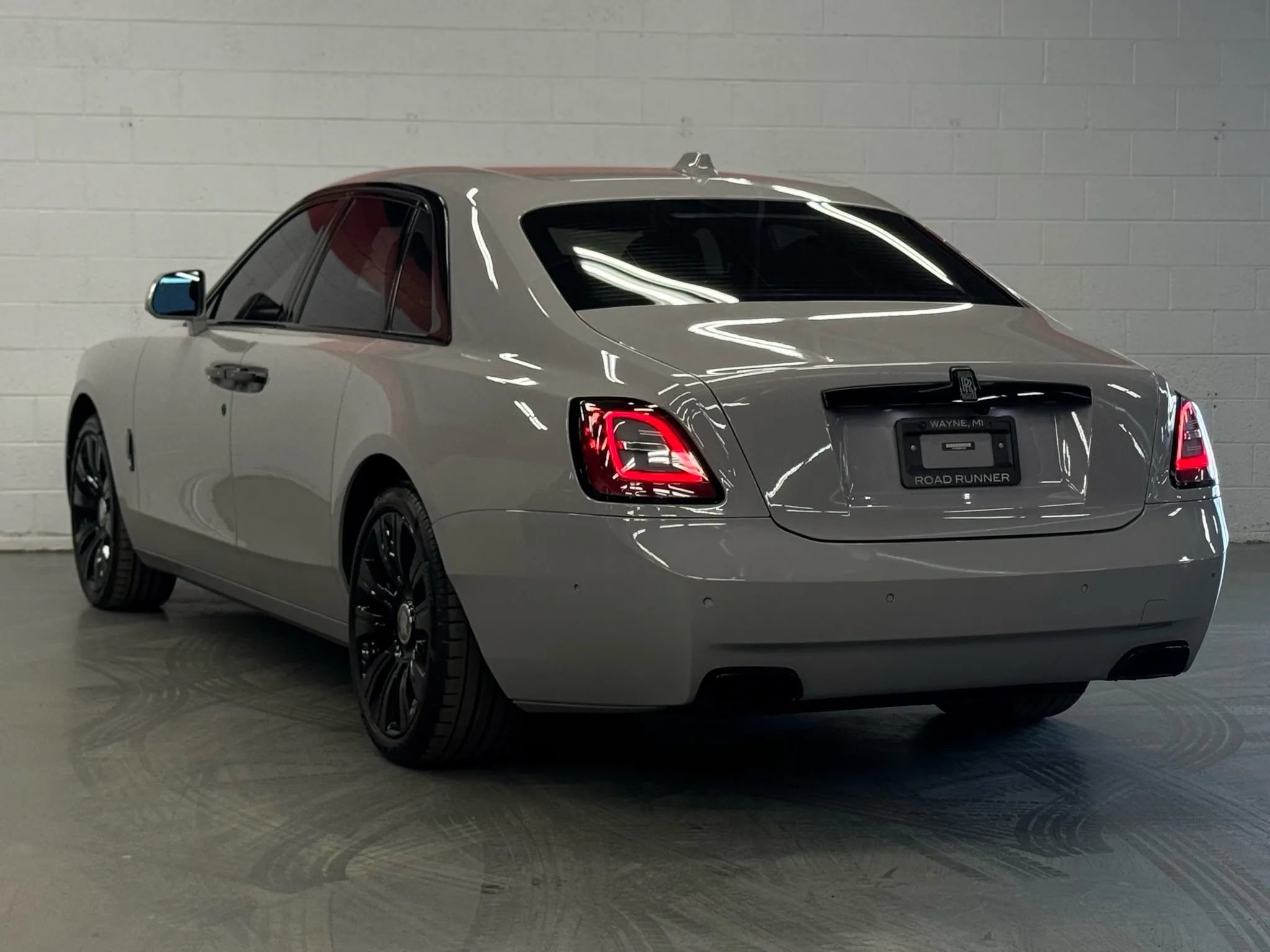 Used 2022 Rolls-Royce Ghost image 11