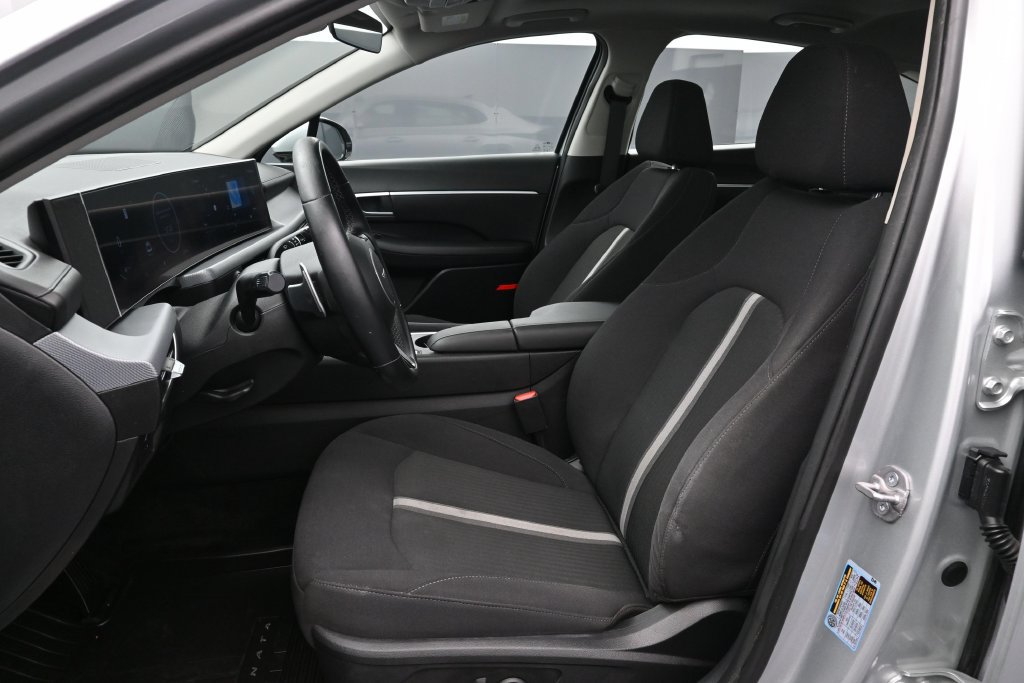 Certified 2024 Hyundai Sonata SEL w/ Convenience Package FWD image 13