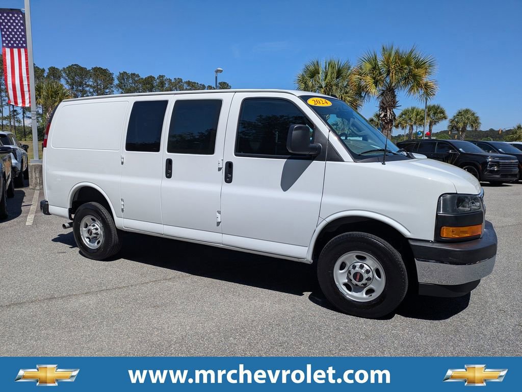 Used 2024 GMC Savana 2500 w/ Driver Convenience Package RWD image 1