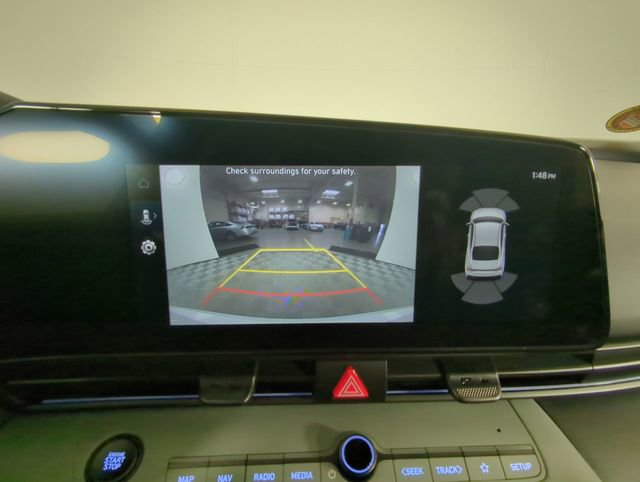 Used 2024 Hyundai Elantra Limited image 19